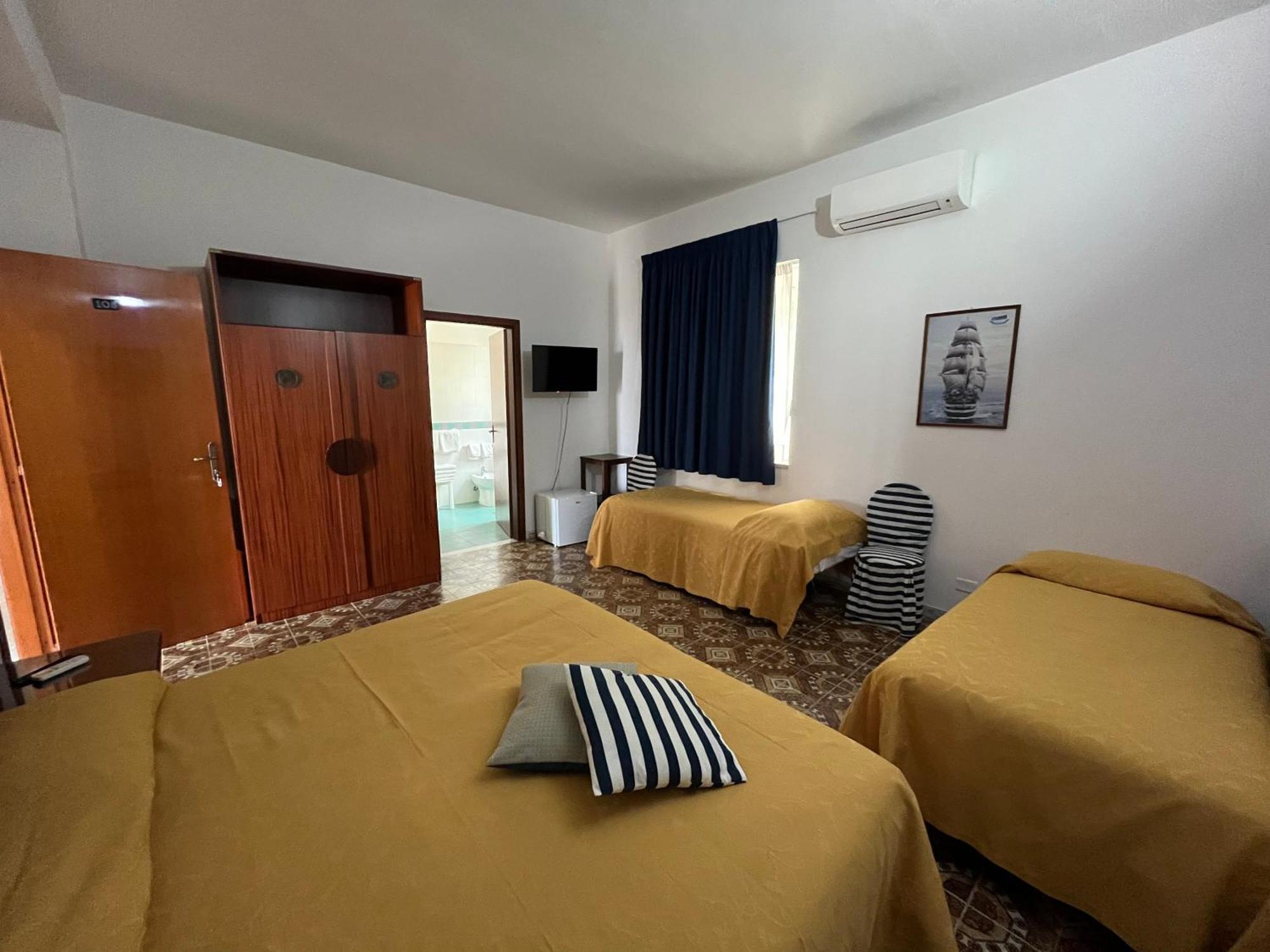 Hotel La Carruba Cetraro Exterior photo